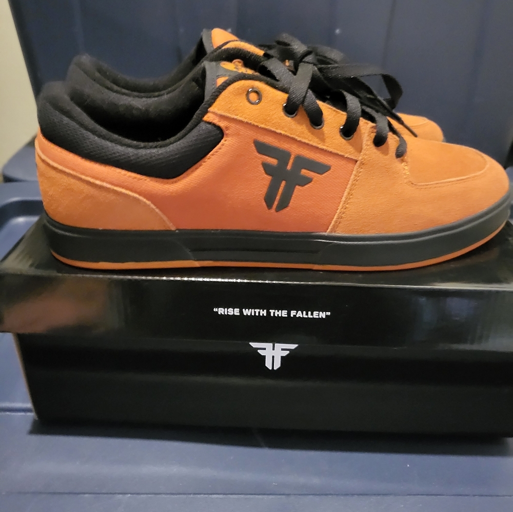 Fallen patriot size 10.5